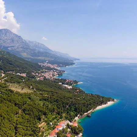 With Parking Space Brela, Makarska - 789 Апартаменты