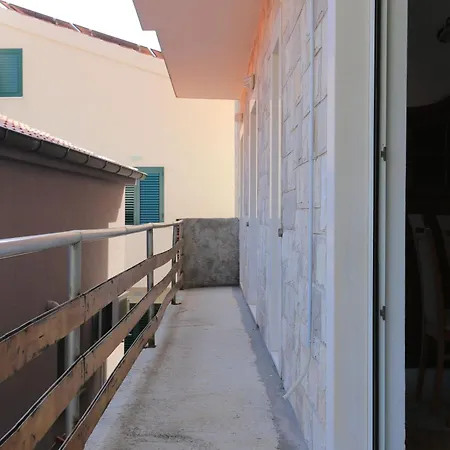 Apartment With A Parking Space Brela, Makarska - 789